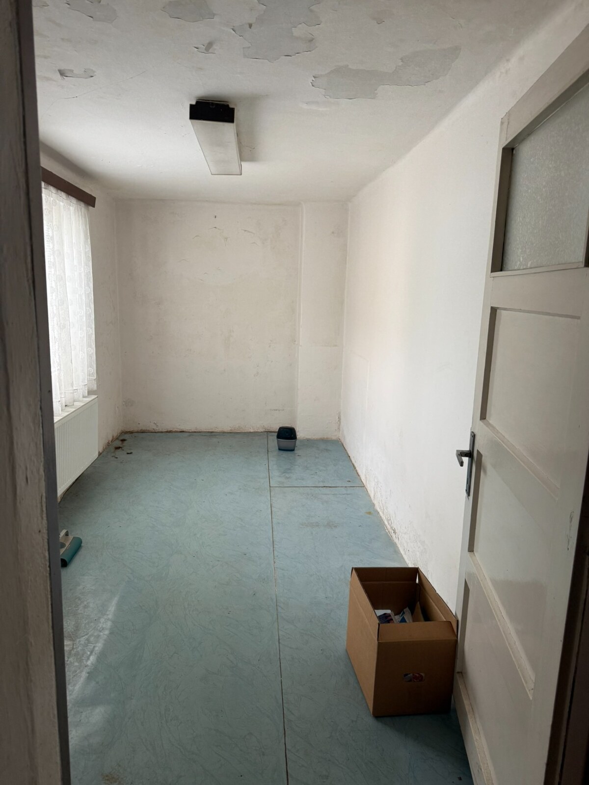 REZERVOVANÝ — foto 6