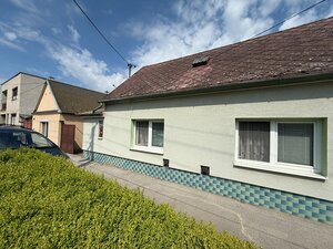 REZERVOVANÝ — foto 2