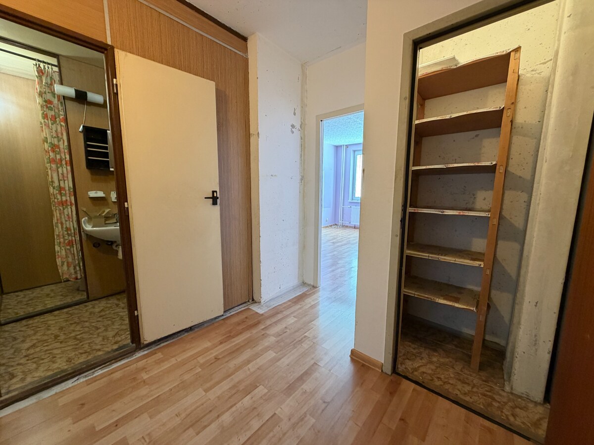 Na predaj garsónka v pôvodnom stave 31 m², Trenčín, ul. Dukl. Hrdinov — foto 5