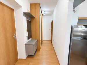 Na prenájom čiastočne zariadený 1-izb. byt, Trenčín, ul. Staničná — foto 7