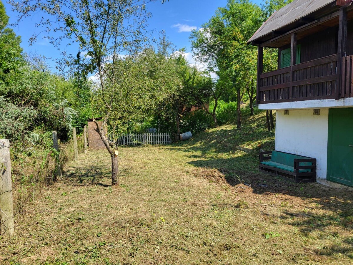 Na predaj pozemok s chatkou, Trenčín, Juh - Chrásť — foto 3