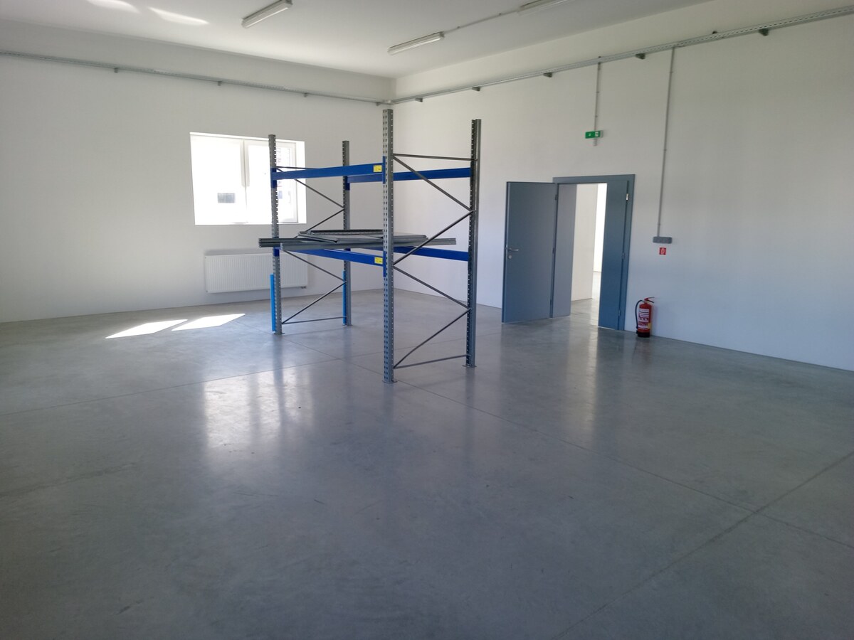 Prenájom kancelárskych  priestorov -  Trenčianska Turná - Zájarčie — foto 6