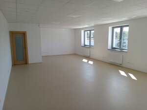 Prenájom kancelárskych  priestorov -  Trenčianska Turná - Zájarčie — foto 8