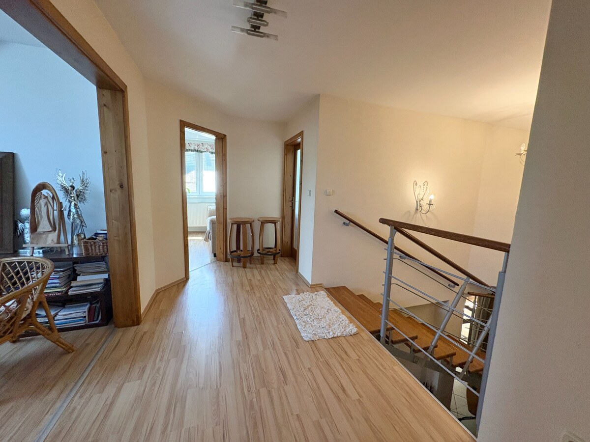 Na predaj 6i rodinný dom s krásnou záhradou v obci Mikušovce - Ilava — foto 10