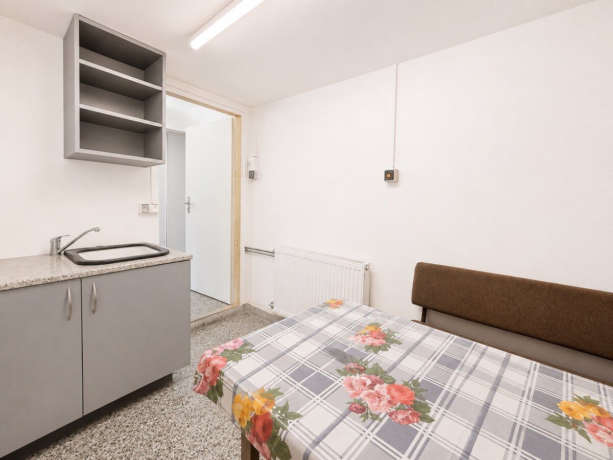 Na prenájom komerčný areál v obci Mníchová Lehota — foto 6