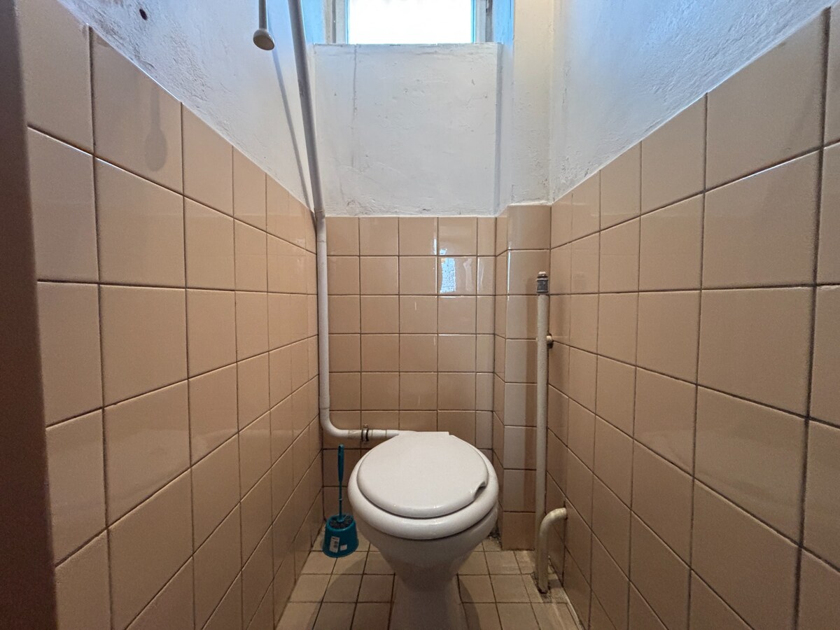 Na predaj rodinný dom s hospodárskymi budovami, Adamovské Kochanovce — foto 16