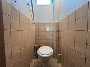 Na predaj rodinný dom s hospodárskymi budovami, Adamovské Kochanovce — foto 16