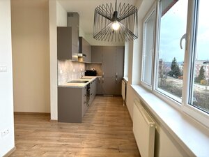 Na predaj 3 izb. byt, 86 m², Trenčín, ul. Zlatovská — foto 2