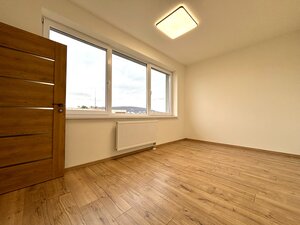 Na predaj 3 izb. byt, 86 m², Trenčín, ul. Zlatovská — foto 4