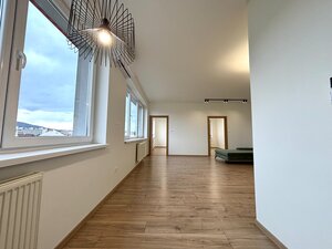 Na predaj 3 izb. byt, 86 m², Trenčín, ul. Zlatovská — foto 5