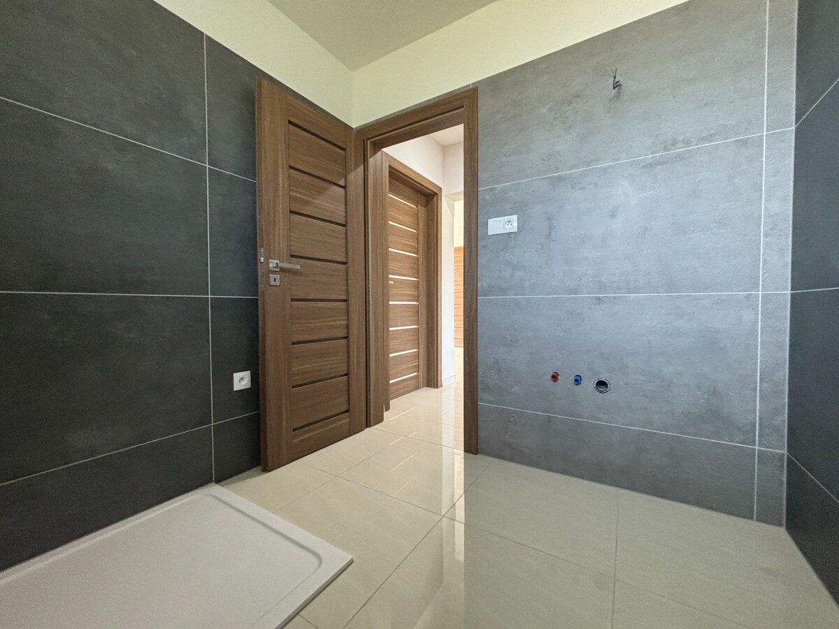 Na predaj novostavba – moderný bungalov v obci Podlužany — foto 10