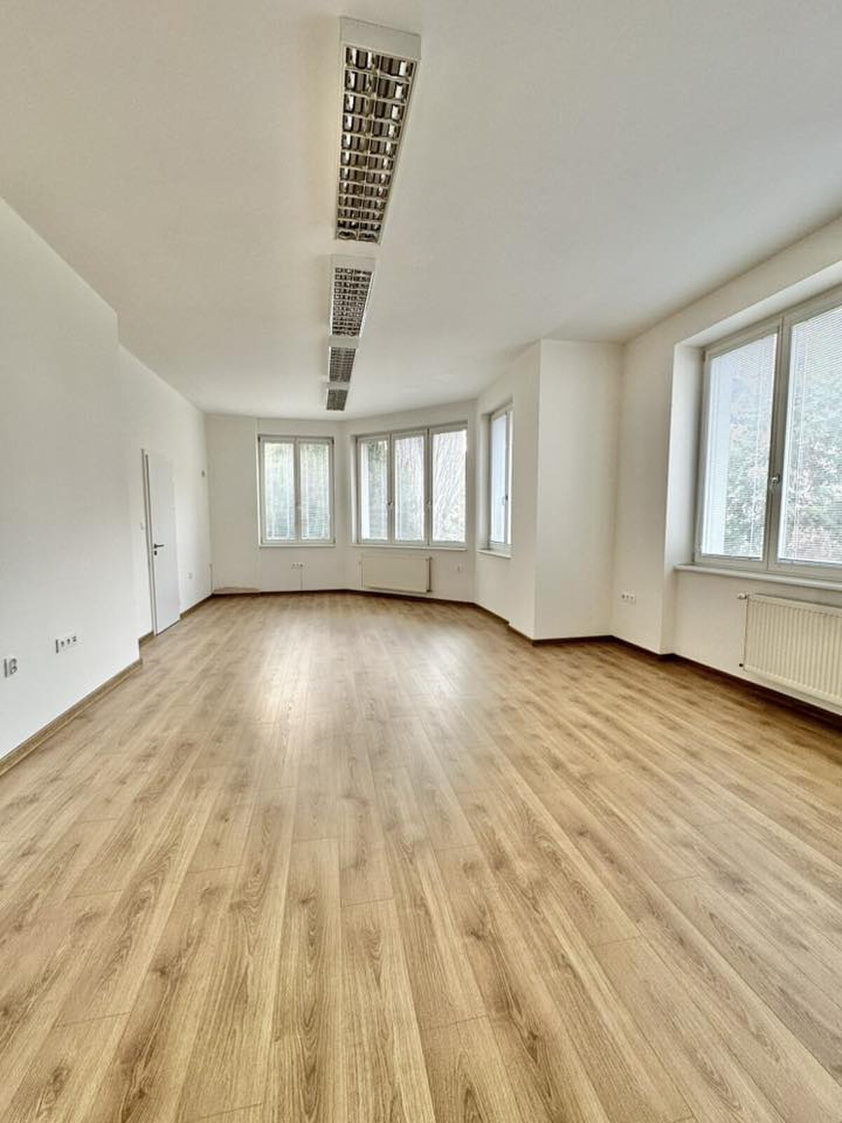 Kancelárske priestory na prenájom, Trenčín, ul. M.R.Štefánika — foto 2