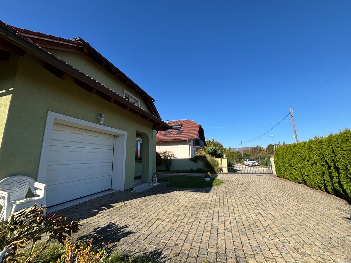 Na predaj 5 izb. rodinný dom + dve garáže, Trenčianske Stankovce — foto 29