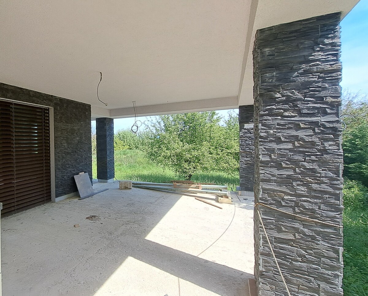 Rodinný dom, garáž a záhrada 2.600 m2, Žemberovce, Dohoda možná — foto 5