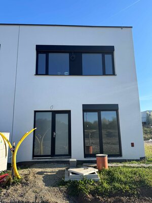 NOVOSTAVBA bytu, terasa, 2 parkovacie miesta, centrum Levice — foto 5