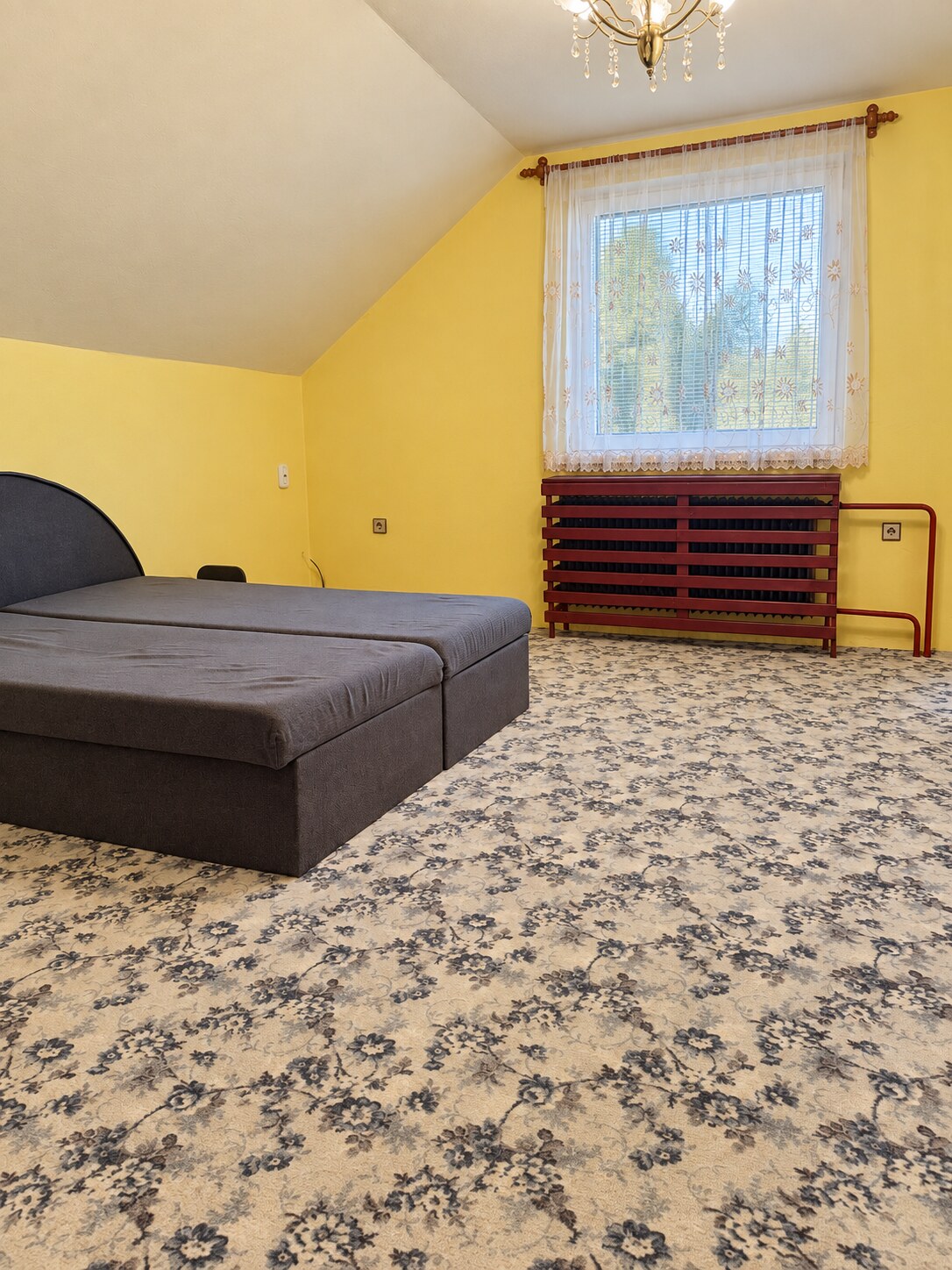 RD s výnimočným pozemkom 2 449 m² v obci Beša – veľký potenciál — foto 7