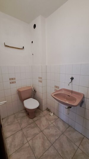 Rodinný dom, 4 bytové jednotky, Kalná nad Hronom (SM-900) — foto 10
