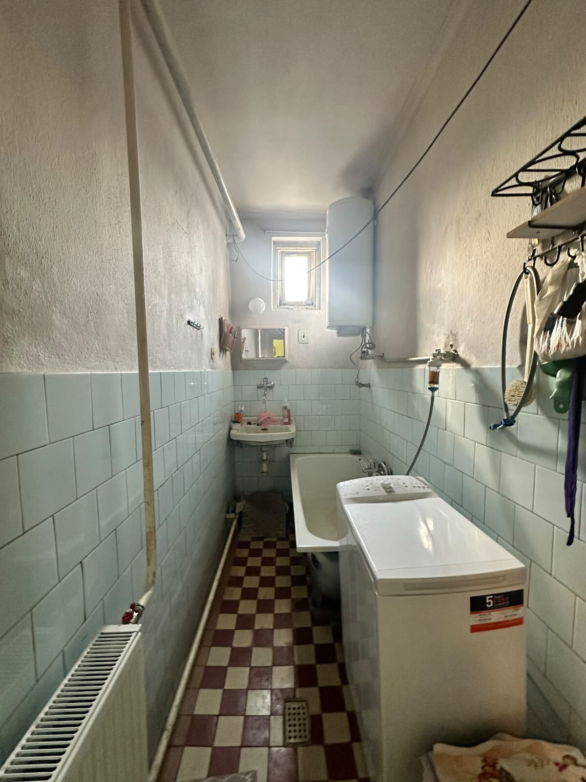 Útulný domček vhodný na kompletnú rekonštrukciu v tichej lokalite — foto 6
