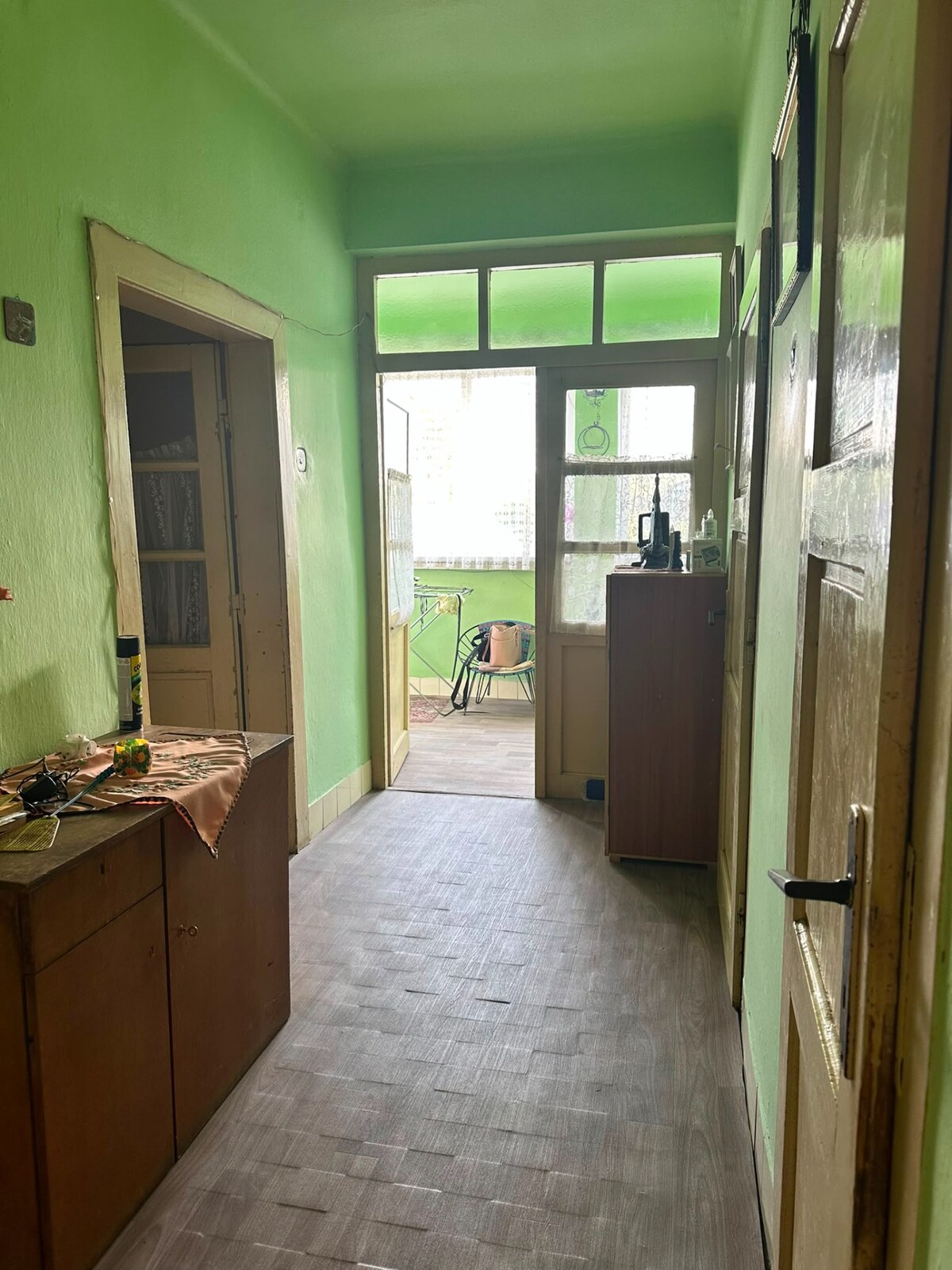 Útulný domček vhodný na kompletnú rekonštrukciu v tichej lokalite — foto 8