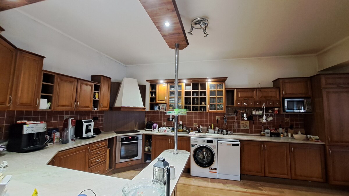 Reštaurácia s 6 izb. bytom a záhradou, celkom 700 m2, Kremnica SM-890 — foto 14