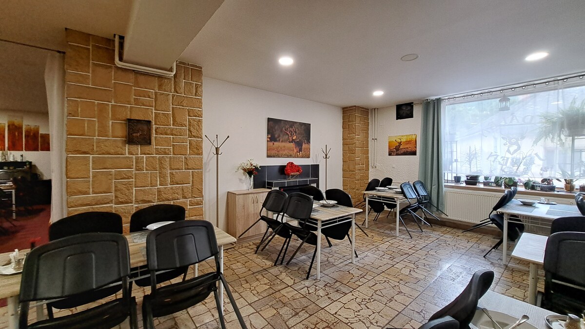Reštaurácia s 6 izb. bytom a záhradou, celkom 700 m2, Kremnica SM-890 — foto 5
