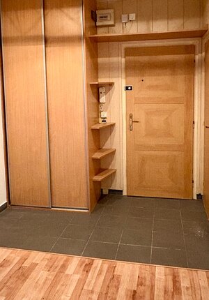Slnečný 2-izbový byt vo vynikajúcej lokalite – stačí dokončiť kuchyňu — foto 3