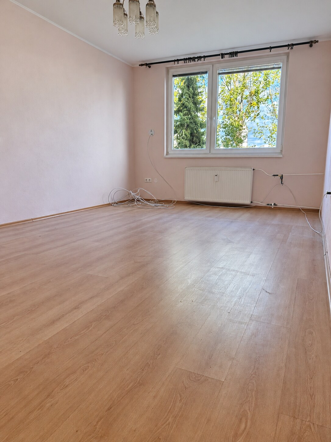 Priestranný 2-izbový byt - 61,5 m², kpt. Nálepku — foto 5