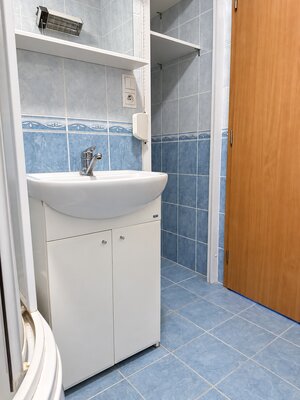 Priestranný 2-izbový byt - 61,5 m², kpt. Nálepku — foto 8