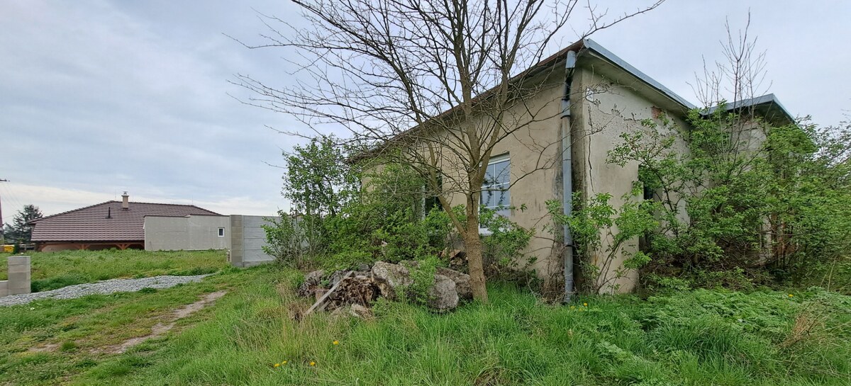 Stavebný pozemok 815 m2, budova - garáž 92 m2, Levice, Kalinčiakovo — foto 8