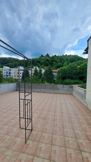 Reštaurácia s 6 izbovým bytom a záhradou, celkom 700 m2, Kremnica — foto 15