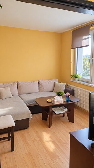 DVOJIZBOVÝ BYT V TOPOĽČANOCH – 62 m² A VÝBORNÁ LOKALITA — foto 5