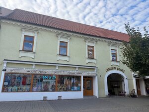 Lukratívny obchodný priestor v Centre Topolčian — foto 10