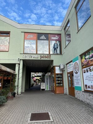 Lukratívny obchodný priestor v Centre Topolčian — foto 7