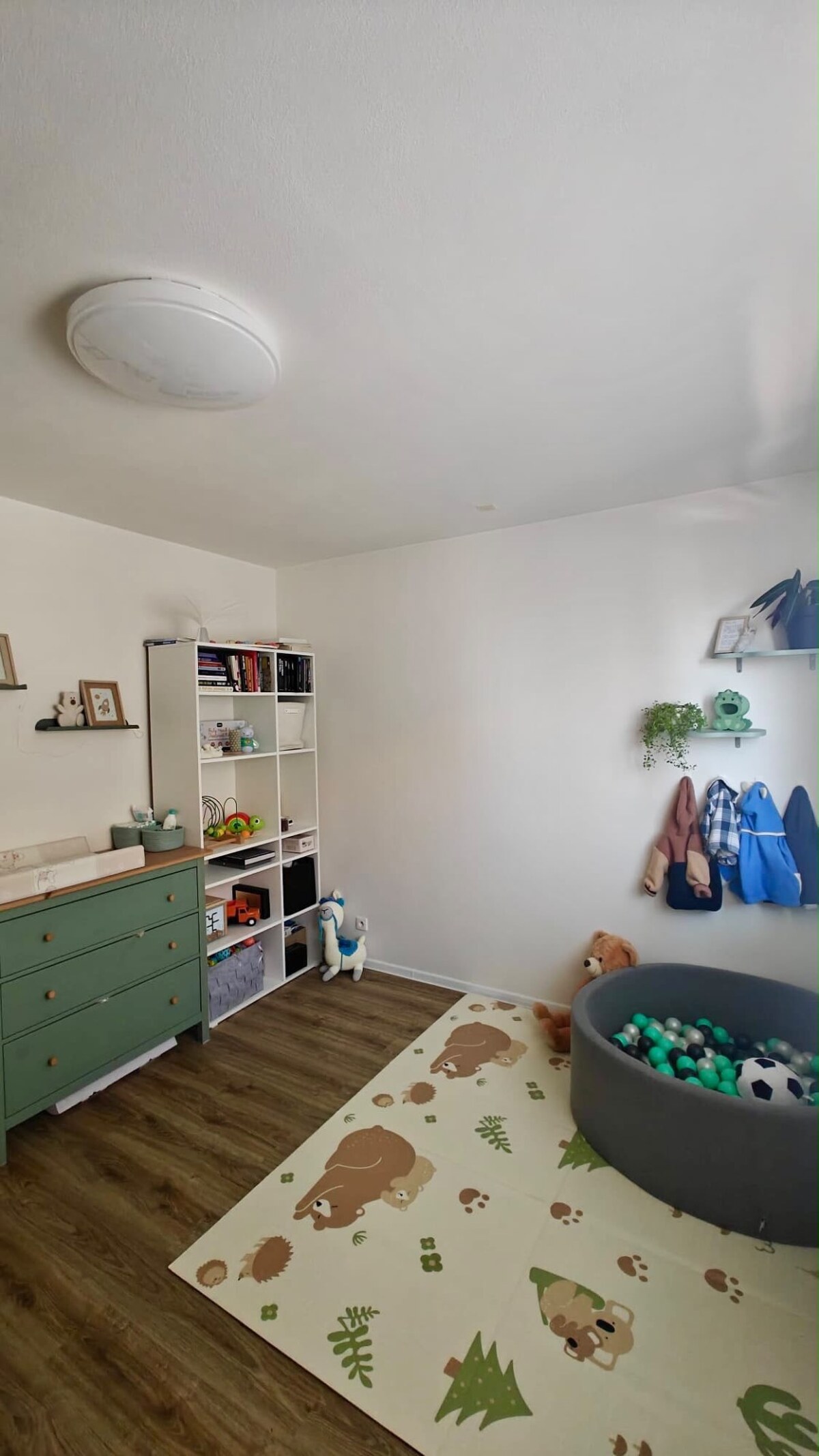 VEĽKÝ 3-IZBOVÝ BYT S BALKÓNOM A PARKOVANÍM – VEĽKÝ LAPÁŠ — foto 8