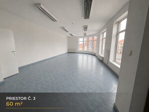 PRENÁJOM PRIESTOROV V CENTRE -TOPOĽČANY-OBCHOD,SLUŽBY od15m2 — foto 6