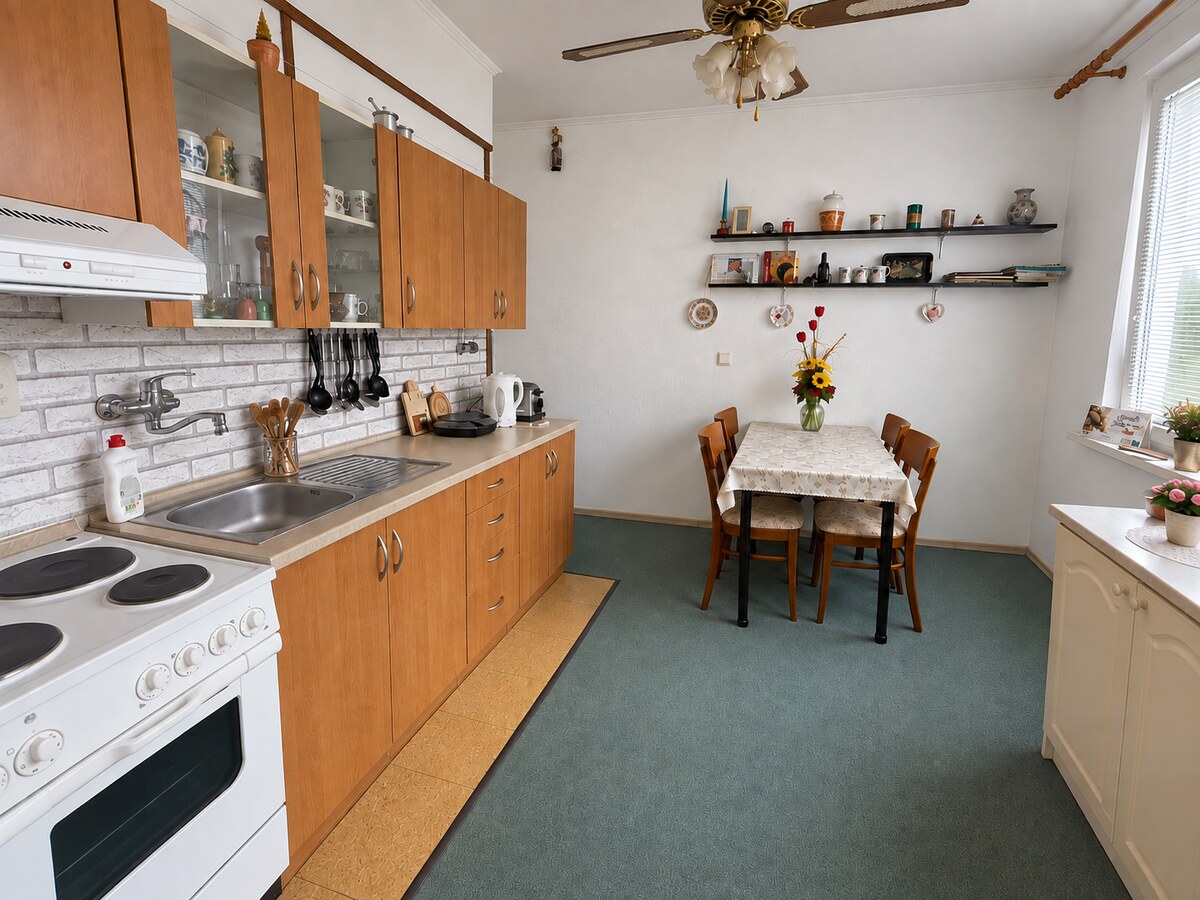 PRIESTRANNÝ 4-IZBOVÝ BYT V LUDANICIACH – 90 m², 3 BALKÓNY, PIVNICA — foto 5