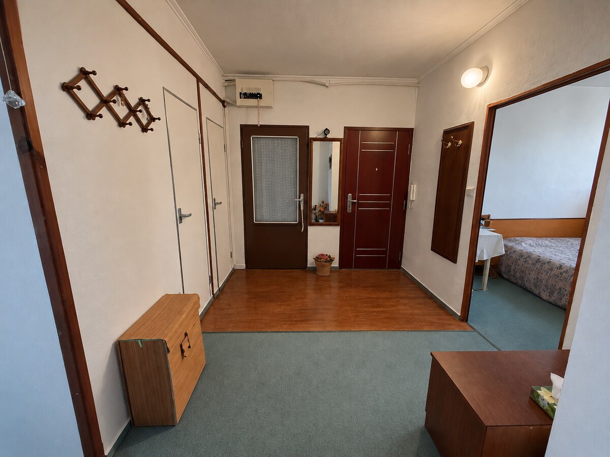 PRIESTRANNÝ 4-IZBOVÝ BYT V LUDANICIACH – 90 m², 3 BALKÓNY, PIVNICA — foto 9