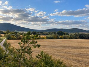 PRIESTRANNÝ 4-IZBOVÝ BYT V LUDANICIACH – 90 m², 3 BALKÓNY, PIVNICA — foto 12