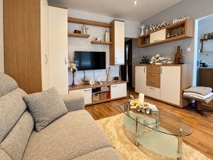 SLOVREAL - na predaj 2-izbový byt po rekonštrukcii, Levice — foto 2
