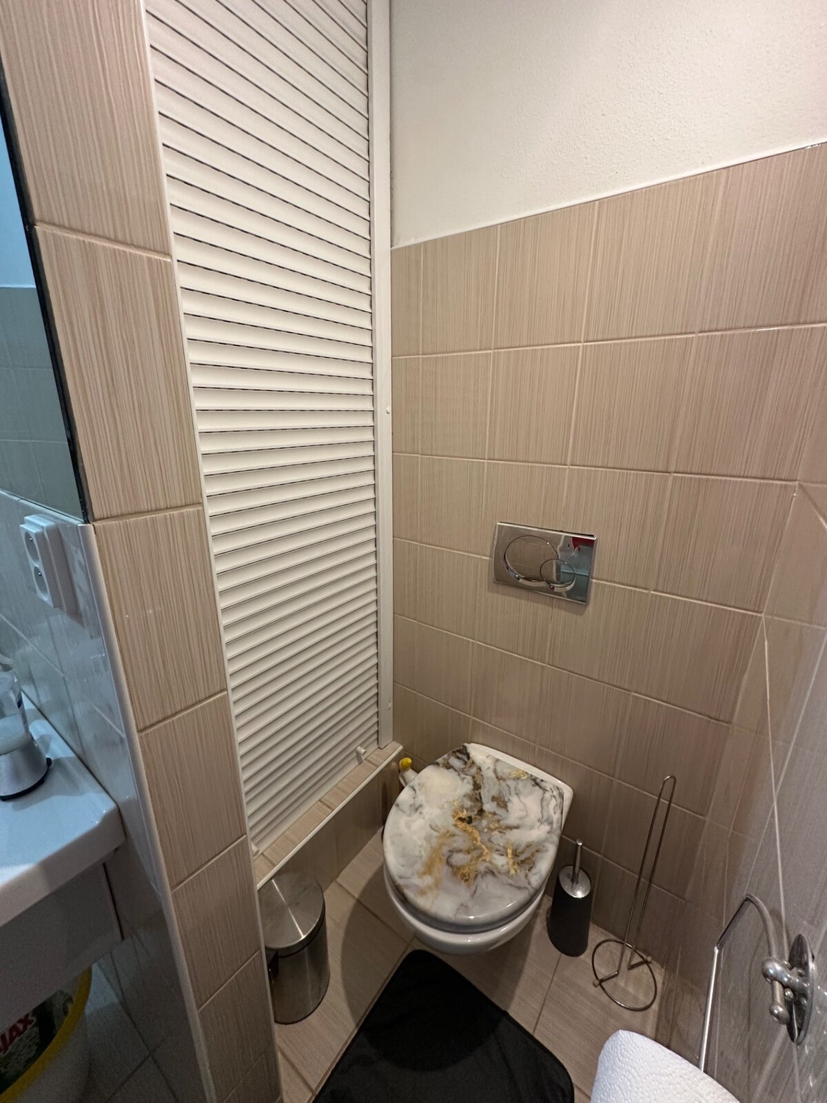 SLOVREAL - na predaj 3-izbový priestranný byt Levice, 84m2 — foto 10