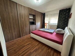 SLOVREAL - na predaj 3-izbový priestranný byt Levice, 84m2 — foto 2