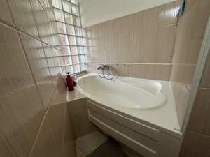 SLOVREAL - na predaj 3-izbový priestranný byt Levice, 84m2 — foto 8