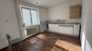 Priestranný dvojgeneračný rodinný dom v tichej lokalite obce Lutila — foto 6
