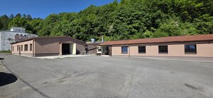 SLOVREAL - na predaj multifunkčný areál s dvorom Handlová, 1473 m2 — foto 1