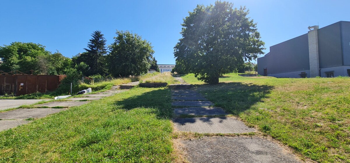 SLOVREAL predaj pozemku Žiar nad Hronom — foto 10