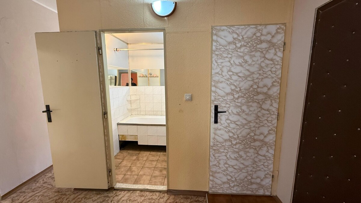 SLOVREAL: Predaj 2 - izbového bytu vo Zvolene (západ) — foto 2
