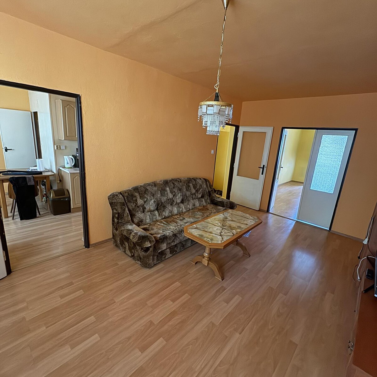 Poctivá tehla, priestor a ideálne 1. poschodie  Šahy — foto 10