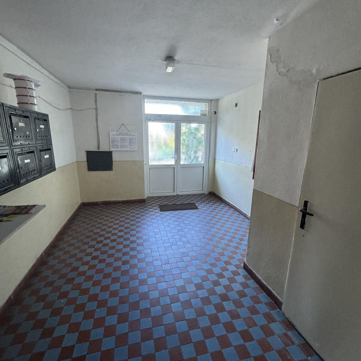 Poctivá tehla, priestor a ideálne 1. poschodie  Šahy — foto 18