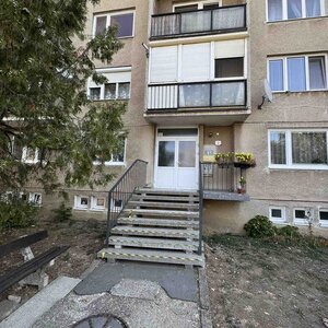 Poctivá tehla, priestor a ideálne 1. poschodie  Šahy — foto 2