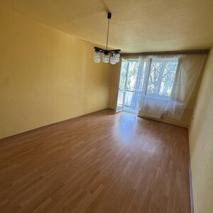 Poctivá tehla, priestor a ideálne 1. poschodie  Šahy — foto 9